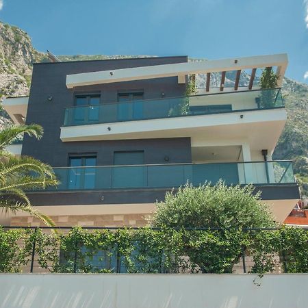 Vila Sofija Kotor Luaran gambar